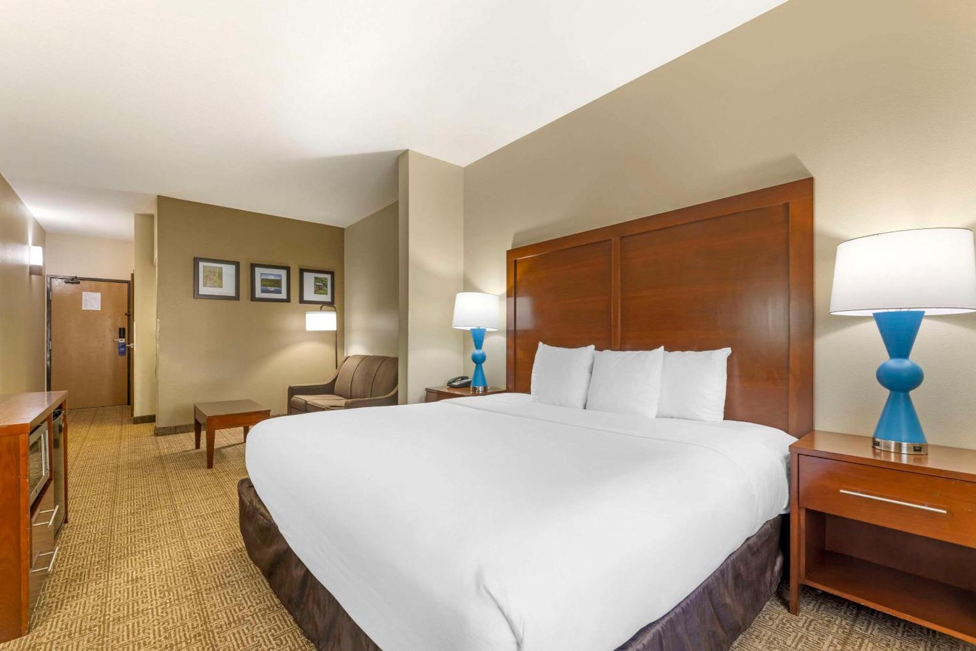 Comfort Suites Near Vancouver Mall Exteriér fotografie