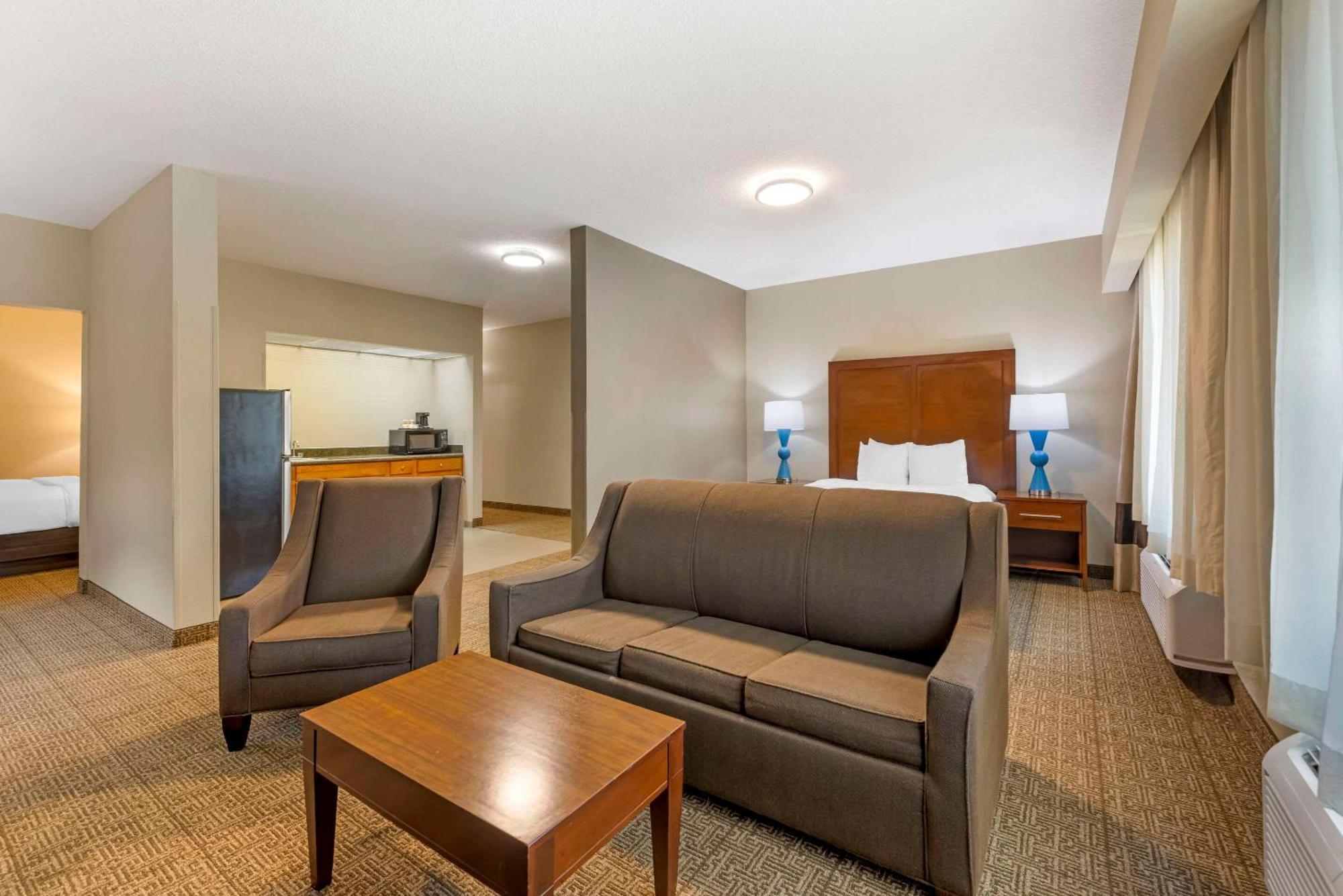 Comfort Suites Near Vancouver Mall Exteriér fotografie